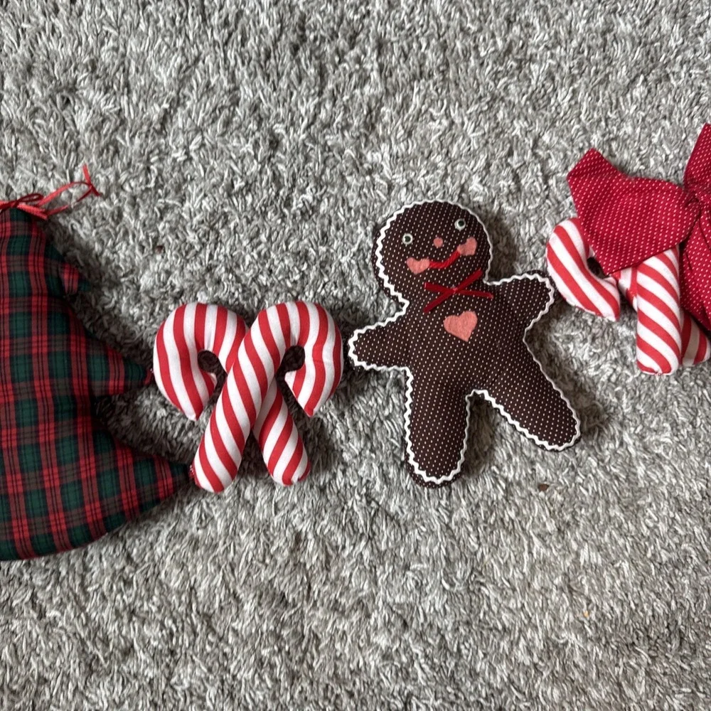 Vintage Christmas Garland Felt Gingerbread Man & Candy Cane, Stuffed Fabric 45